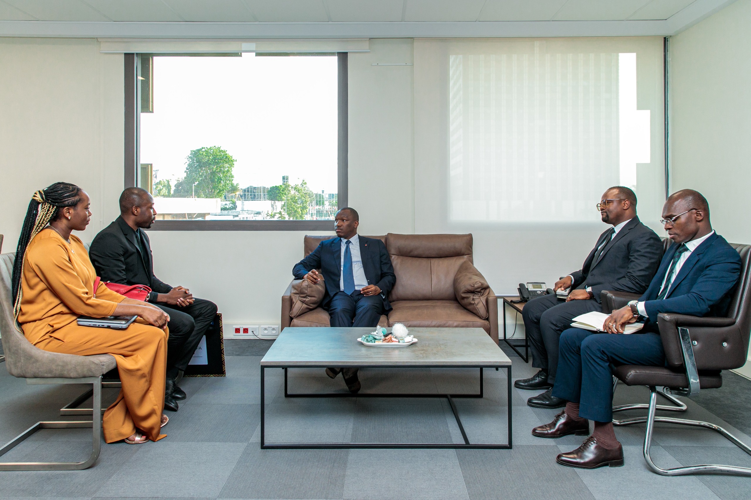 Rencontre avec M. Mamadou Toure Ministre de la Promotion, de la Jeunesse, de l’Insertion Professionnelle et du Service